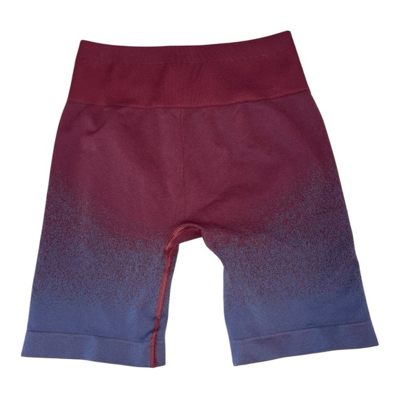 Gymshark Adapt Ombre Seamless Shorts pink/purple size medium - Picture 2 of 3